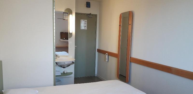 Ibis Budget Hotel 2*